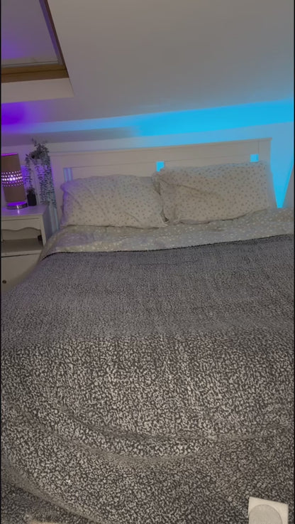 LUGOFLIX Pro 4K Beamer – Tragbarer Projektor in Kinoqualität